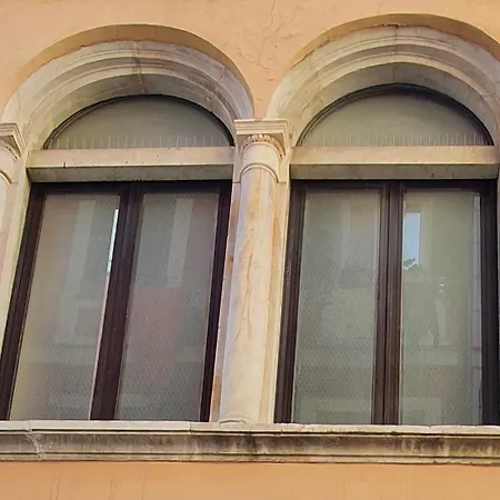 Dimora Novecento Apartment *