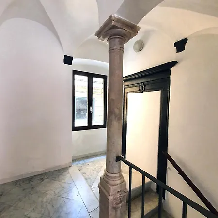 Dimora Novecento Apartment La Spezia
